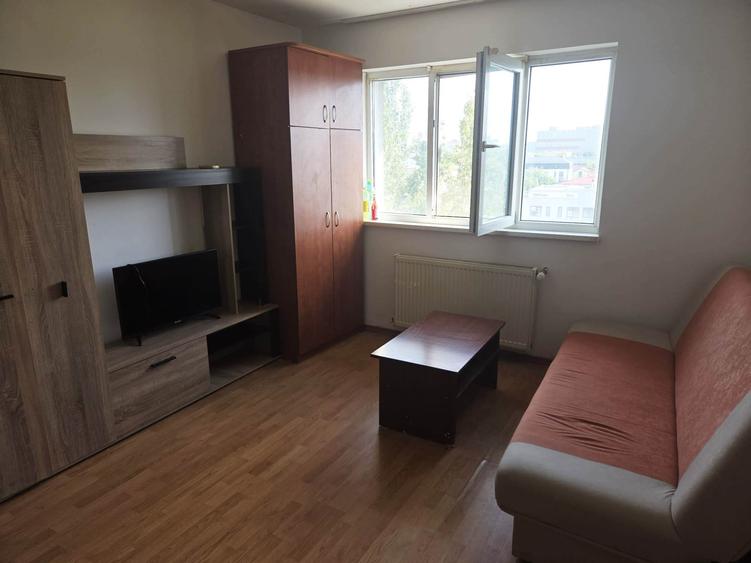 Calea Vitan / Bld Energeticienilor - Garsoniera micuta si draguta, bloc din 2000