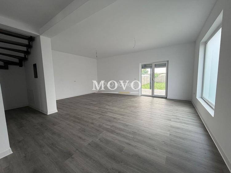 Duplex | 4 camere | Asfalt | Finisaje premium | Curte generoasa |