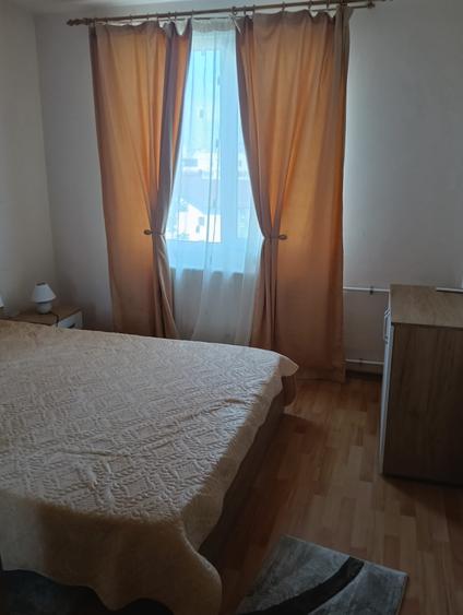 Zona Linistita, Bloc civilizat, apartament curat, mobilat modern si utilat