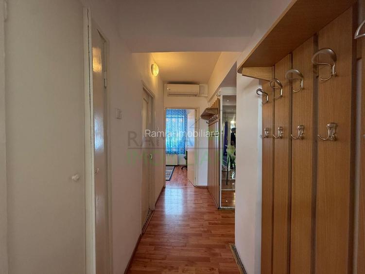 Apartament 3 camere decomandat cu 2 băi în Calea București - 11