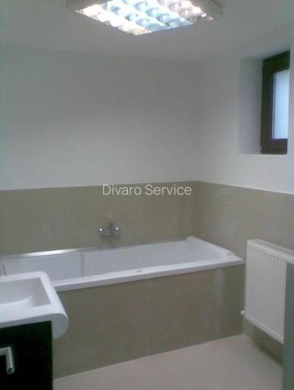 Vanzare demisol inalt 4 camere vila Cotroceni Romniceanu ideal firma