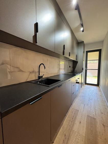 Aviatiei | Curte | 76 + 65 m2 | Parcare | Boutique