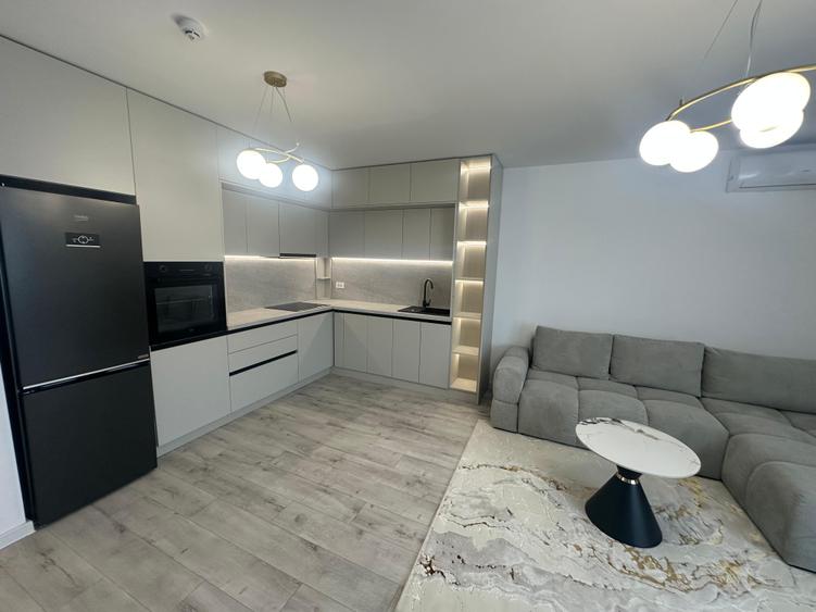 Apartament 2 camere PRIMA INCHIRIERE + loc parcare Poitiers Towers