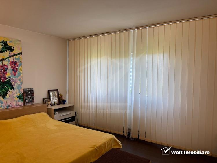 Apartament 4 camere in zona Plopilor