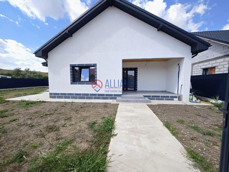 Valu lui Traian - Casă 3 camere teren 411 mp