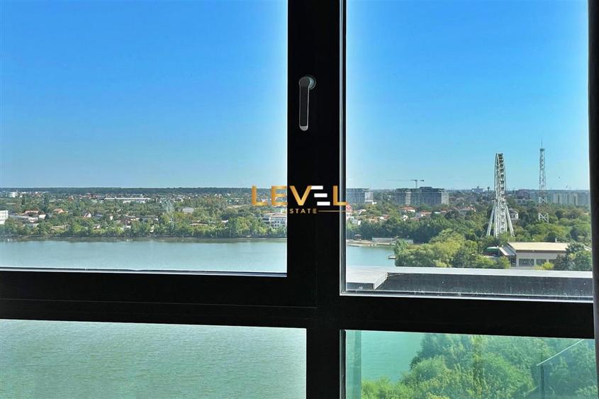 [VIDEO] Amazing Lake Views | 1 Bedroom Apartment | Parking and Storage | Emerald