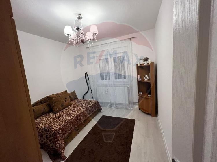 Apartament cu 2 camere Boul Rosu