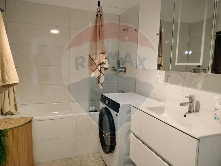 Apartament cu 2 camere/Prima inchiriere/ Terasa 16mp/ 13 Septembrie