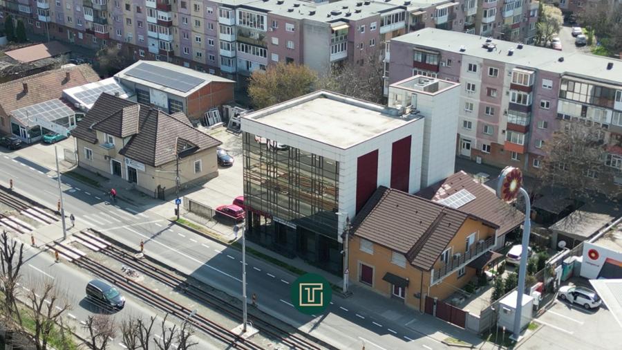 Clădire premium cu fațadă integral vitrată – oportunitate unică in Arad