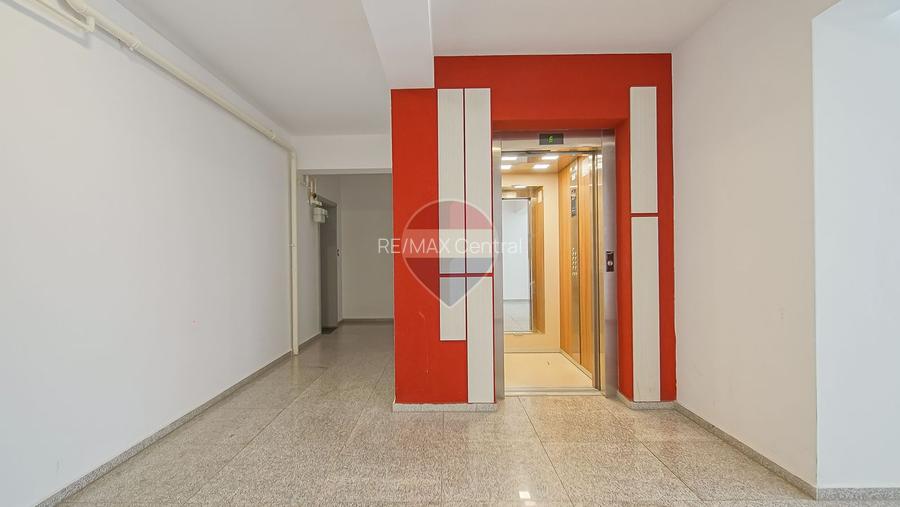 Apartament 3 camere Maurer Tractorul Balcon generos, Parcare și Boxă - 23