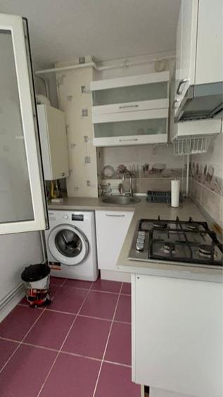 Garsoniera zona Grivitei -Universitate,moderna,etajul 1,58000 Euro