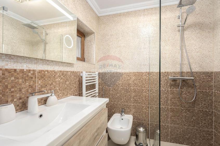 Vilă de inchiriat renovata recent, 1000 mp teren,  terasa de vara - 16