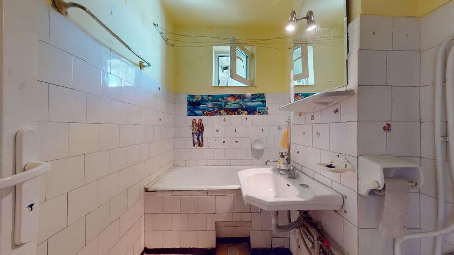 De vanzare 2 camere decomandat, etaj intermediar B-dul Grivitei