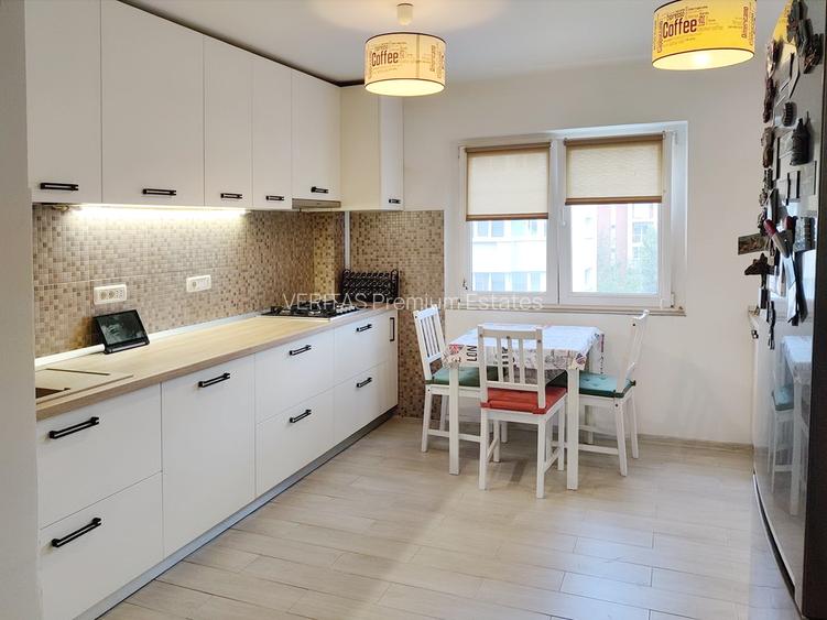 Apartament 3 camere mall Vitan, metrou 5 min de mers, renovat, centrala, parcare - 2