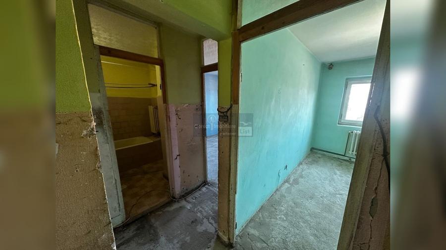 Apartament decomandat cu 3 camere | 55 mp | Zona Ștefan cel Mare |