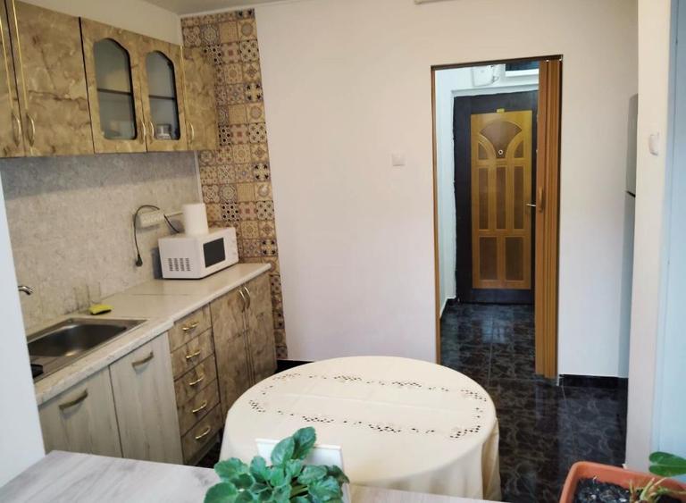 TOMIS III 2 CAMERE 345 EURO TERMEN LUNG