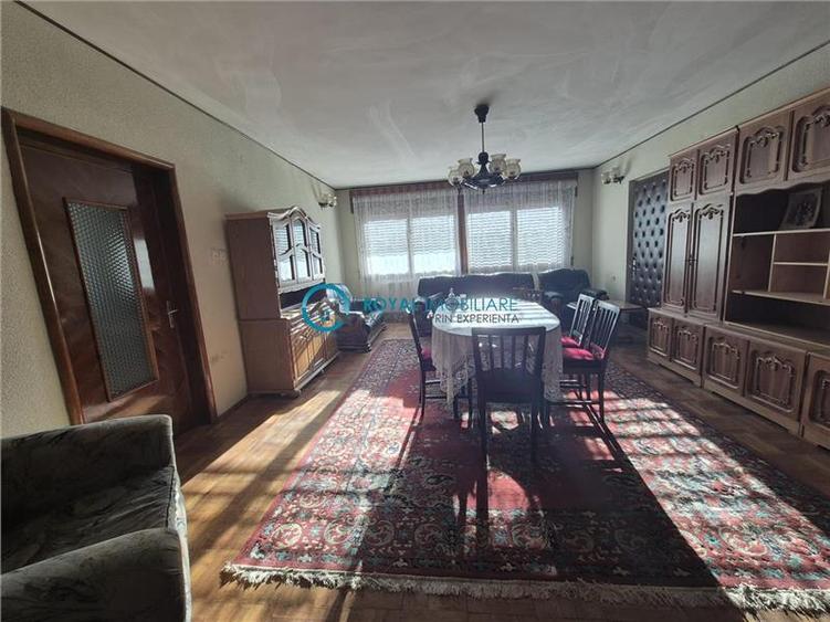 Royal Imobiliare - Vanzare Vila Zona Paulesti - Gageni