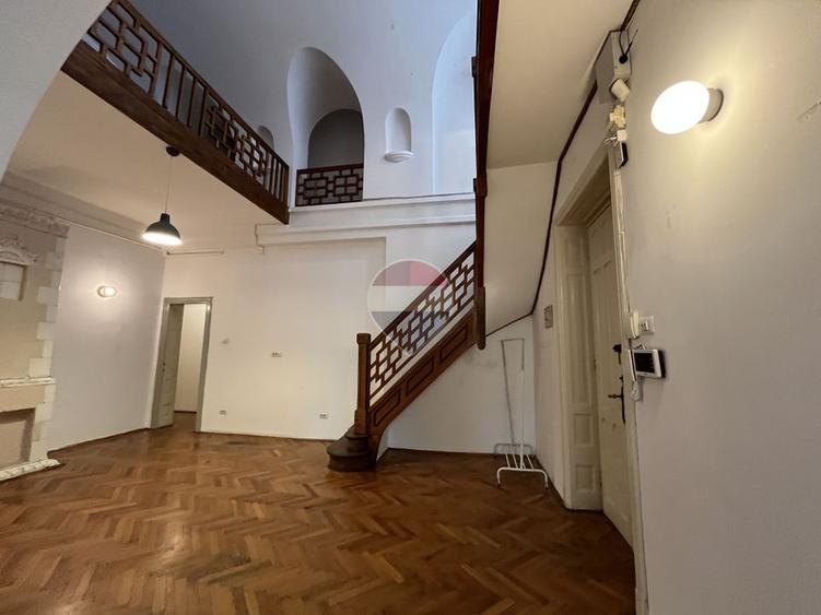 Apartament cu 4 camere de închiriat în zona Dacia pretabil birou