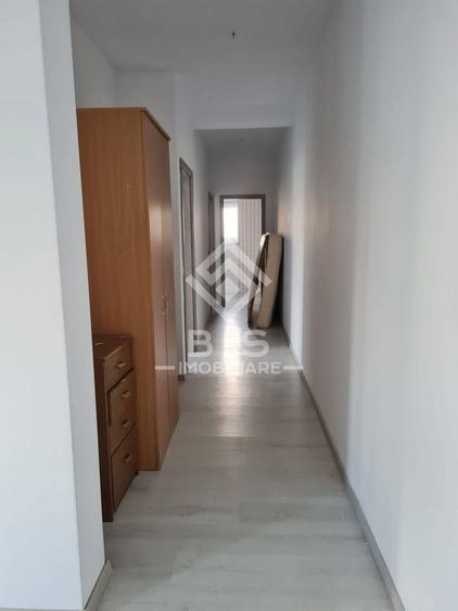 Apartament 3 camere zona Aurel Vlaicu