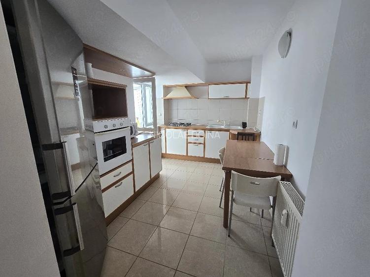 De inchiriat penthouse  Blv Unirii langa Magazinul Unirii 2 min metrou - 2