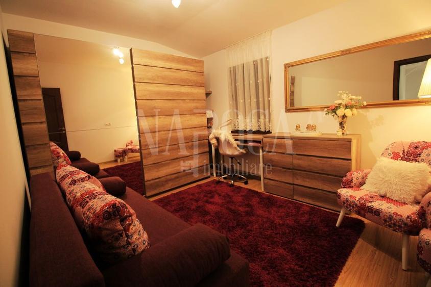Apartament 4 camere de vanzare in Floresti