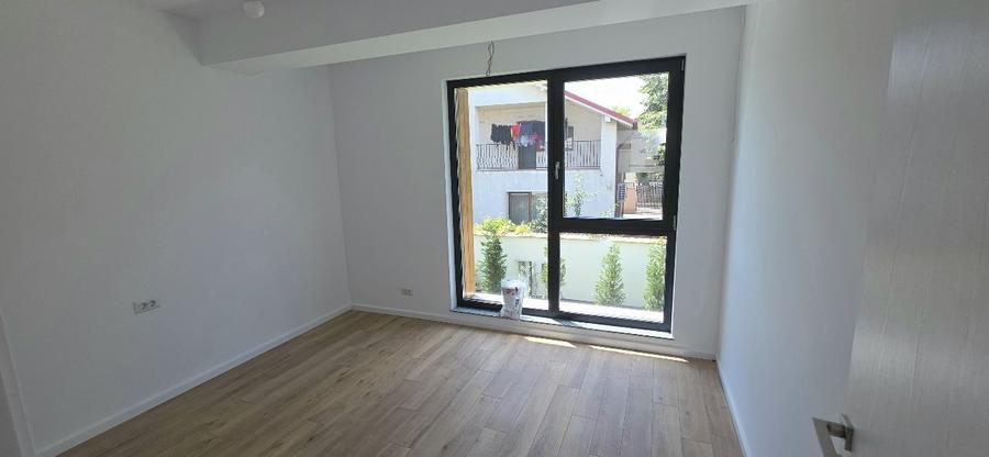 Giulesti  duplex P+1 4 camere de vanzare