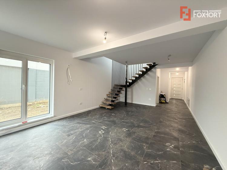 Duplex cu 4 camere de vanzare in localitatea Covaci