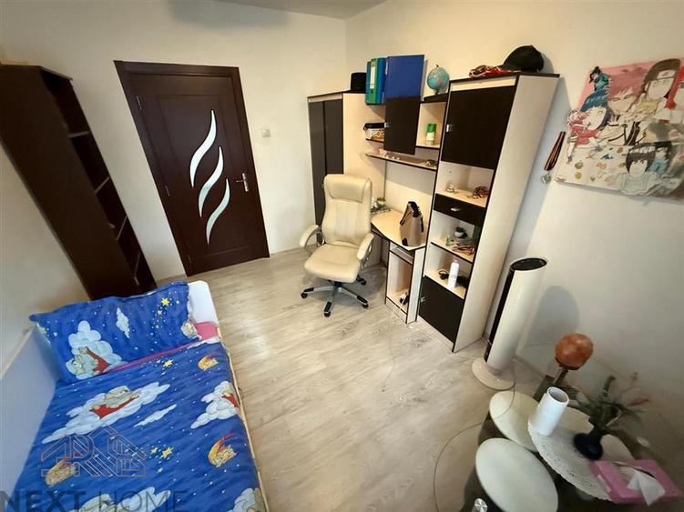 Apartament 3 Camere de Vanzare sau Inchiriere, Strada Lupeni – 81 mp, Etaj 1