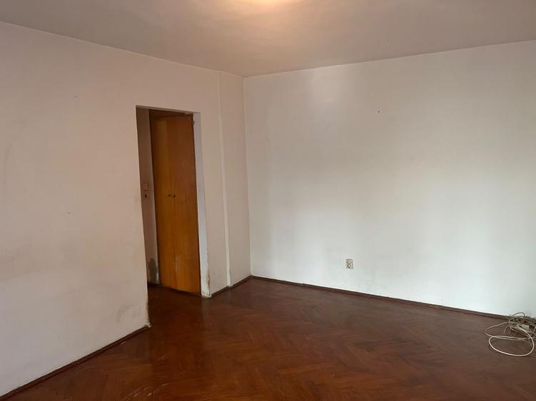 4 camere, 2 băi | 80 mp | Calea Moșilor | Et 1/8 | Negociabil