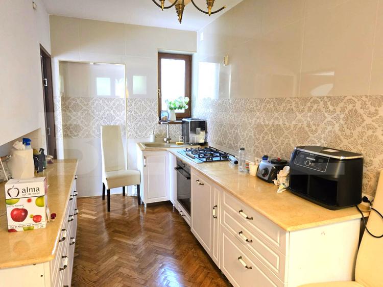 Reședință Boierească pe N Gane , renovată exterior, ultracentrala - 9