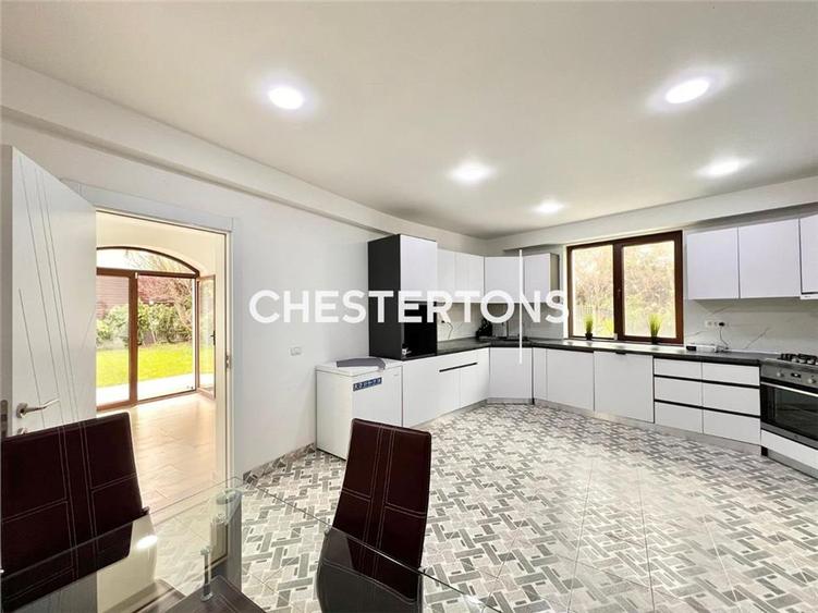Vila lux cu arhitectura deosebita in Prelungirea Ghencea
