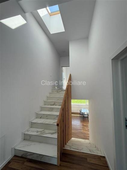 Vanzare casa individuala alipita cu 4 camere 120 mp utili si teren 250 mp in Dez - 7