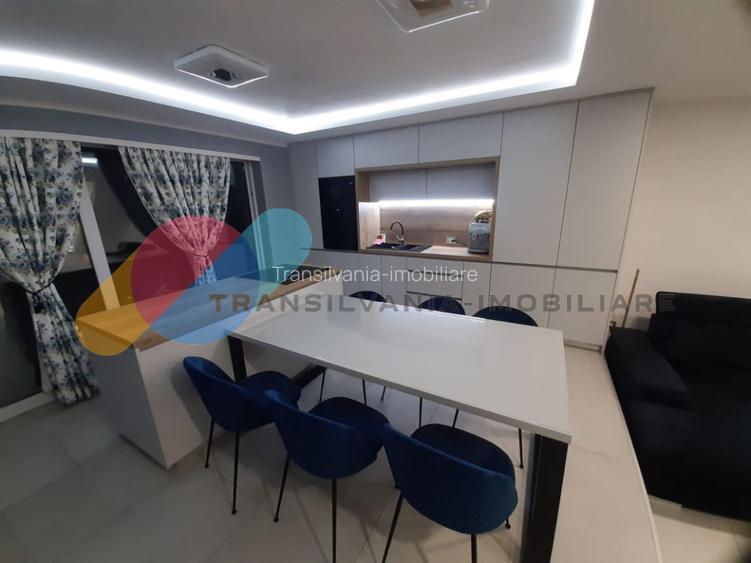 Unitate duplex, zona Iris