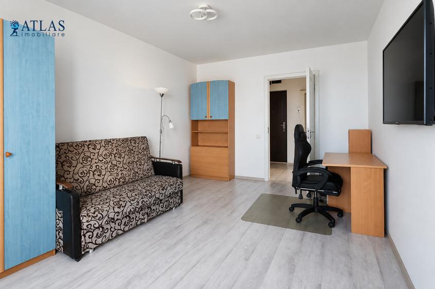 Apartament 2 camere + logie 8.2 mp, vedere panoramică, renovat complet 2022