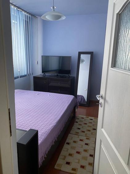 Apartament 3 camere semidecomandat-zona Ultracentral