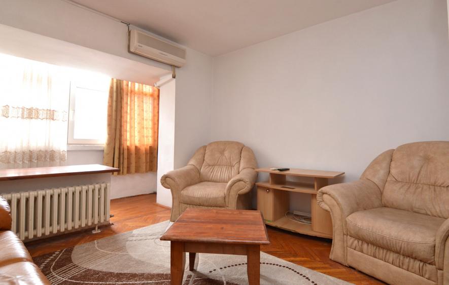 VANZARE APARTAMENT 4 CAMERE UNIRII – SFANTA VINERI