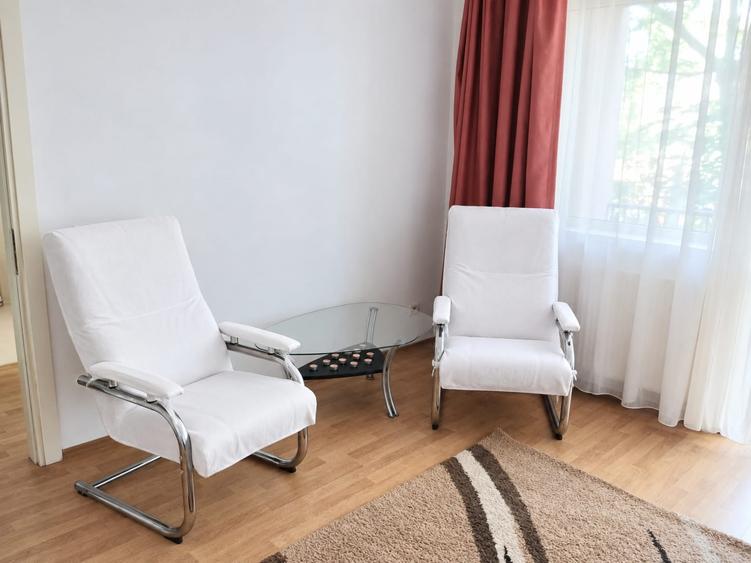 Apartament 48 mp, str. Traian Mosoiu, et.1, CT, loc de parcare