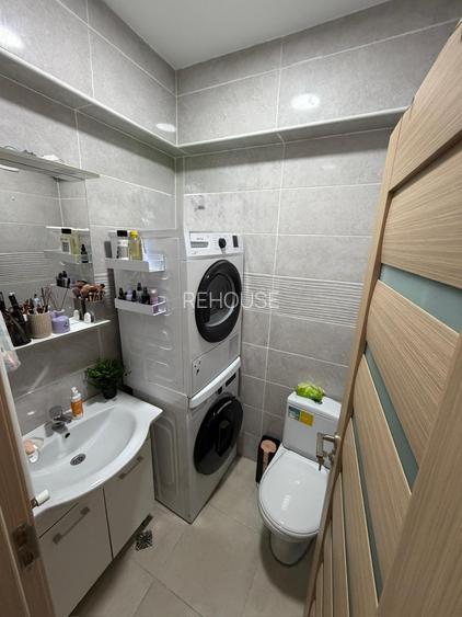 Gherghitei, vedere lac, 2020, 2 bai, mobilat/utilat/finisat MODERN, STB, parc - 11