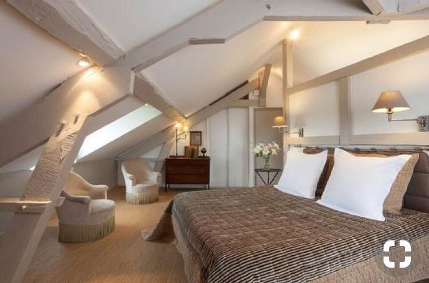 🏡 Vilă 5 camere, mansardă, 140 mp, curte 350 mp, mutare imediată