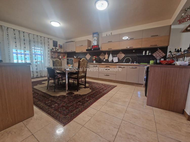 Valu lui Traian- Vila P+1, 4 camere, garaj, terasa, teren 716mp-260.000e neg - 44