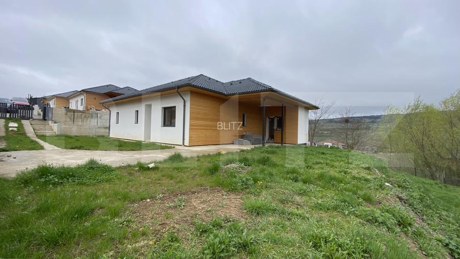 Casă de vânzare in Corușu - 2