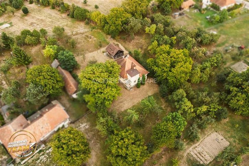 Casa cu istorie,3 camere,potential mansardare,1.840mp teren,in cadru linistit si - 42