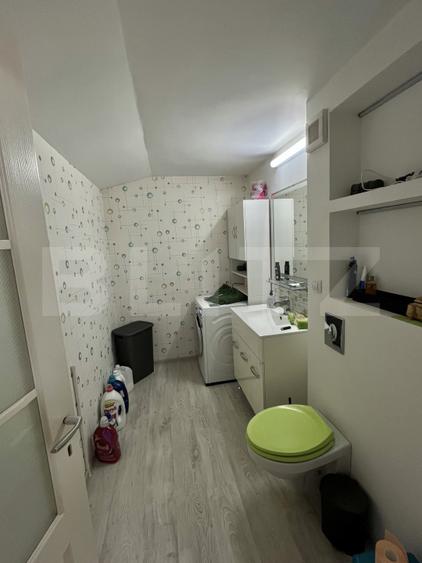 Apartament spațios de vânzare – 4 camere, 110 mp, zona Lama