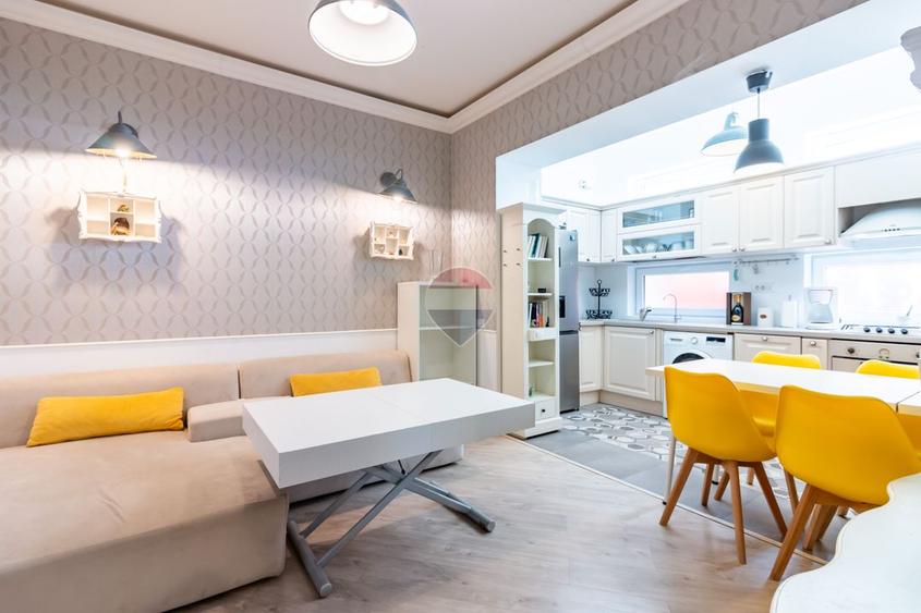 Apartament 4 camere in vila Turda | Basarab Metrou | curte proprie