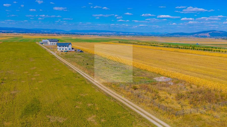 Teren 460 mp în Tărlungeni–Carpinis | Posibilitate extindere la 920 mp