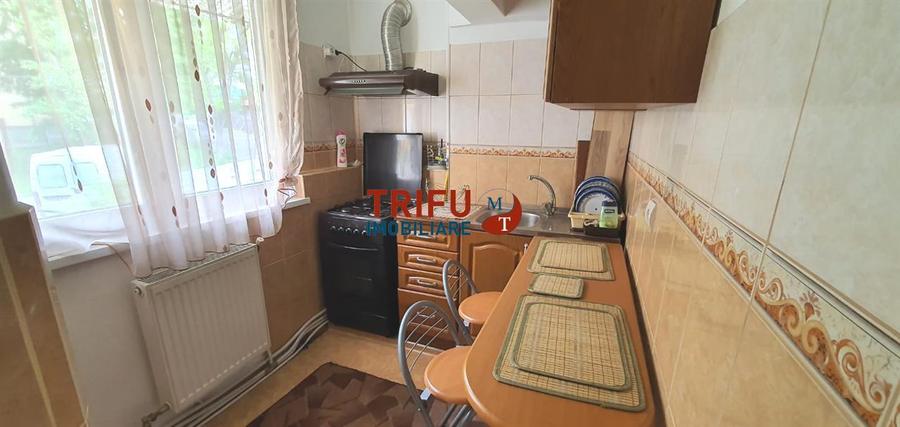 Apartament Spațios cu 3 Camere în Zona Stadion - O Oportunitate de Ach