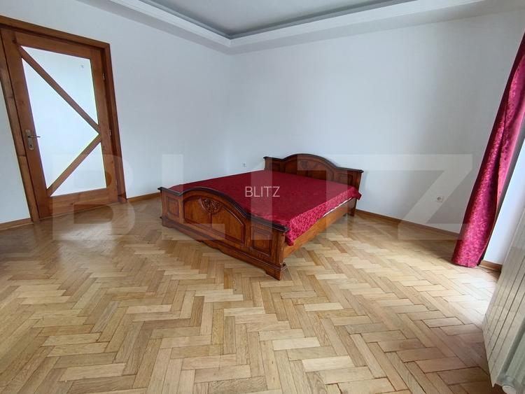 Casa Ultracentral cu 5 camere în suprafață de 300 mp și un teren de 600 mp - 18