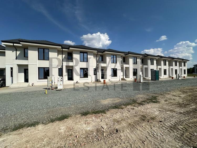 Casa insiruita, bucatarie inchisa, 3 camere, 2 bai, Giroc - 2