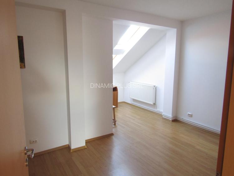 Apartament cu 2 camere + living, pe două niveluri, complet utilat și mobilat - 8