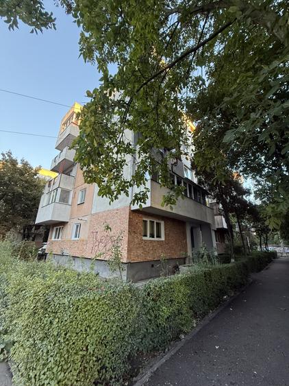 Ap 3 camere decomandat 74mp finisat str. Scorțarilor